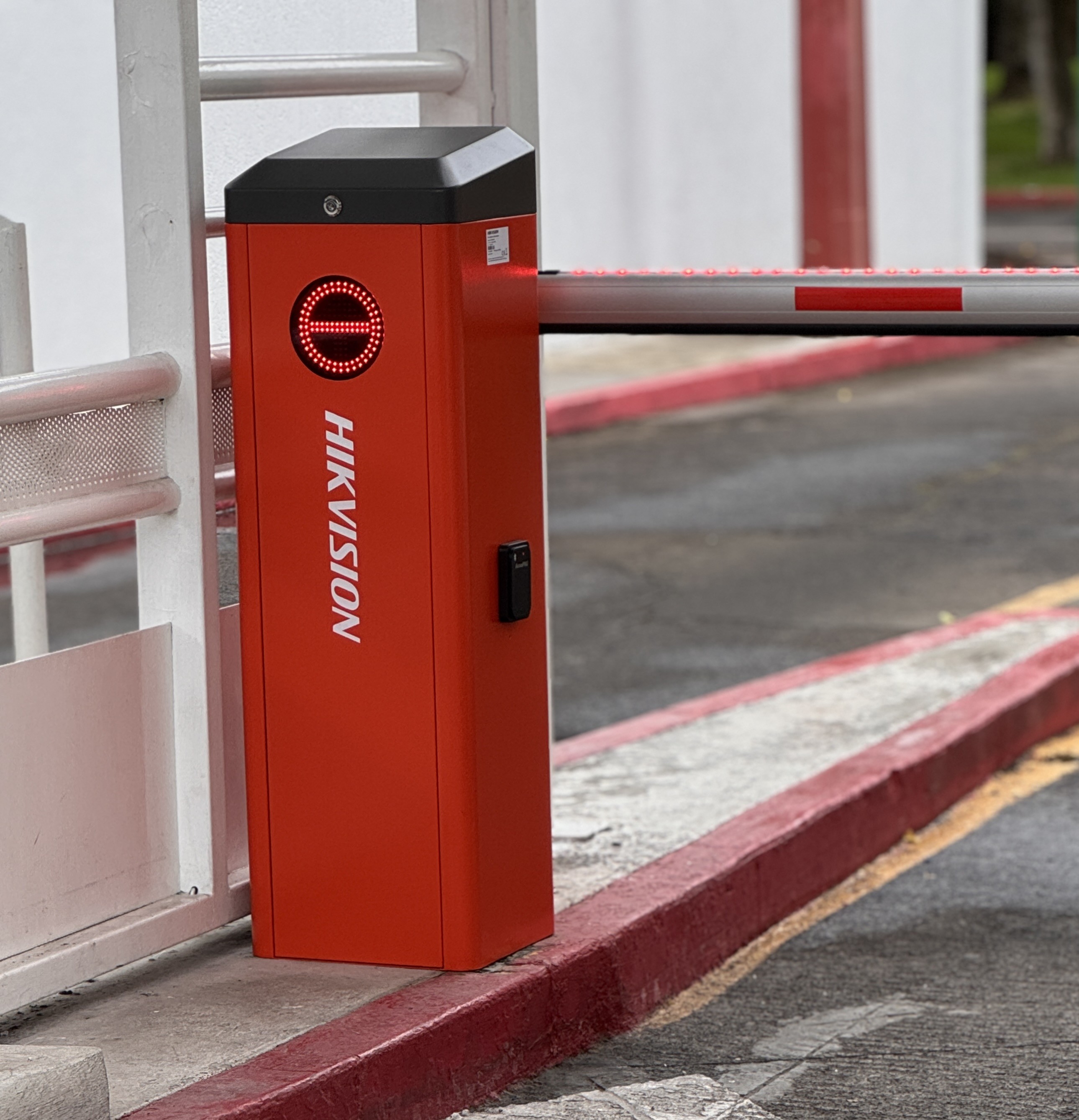 Barrera Automática Hikvision